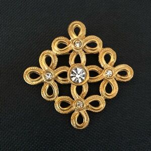 Vintage Openwork Rhinestone Brooch Pin